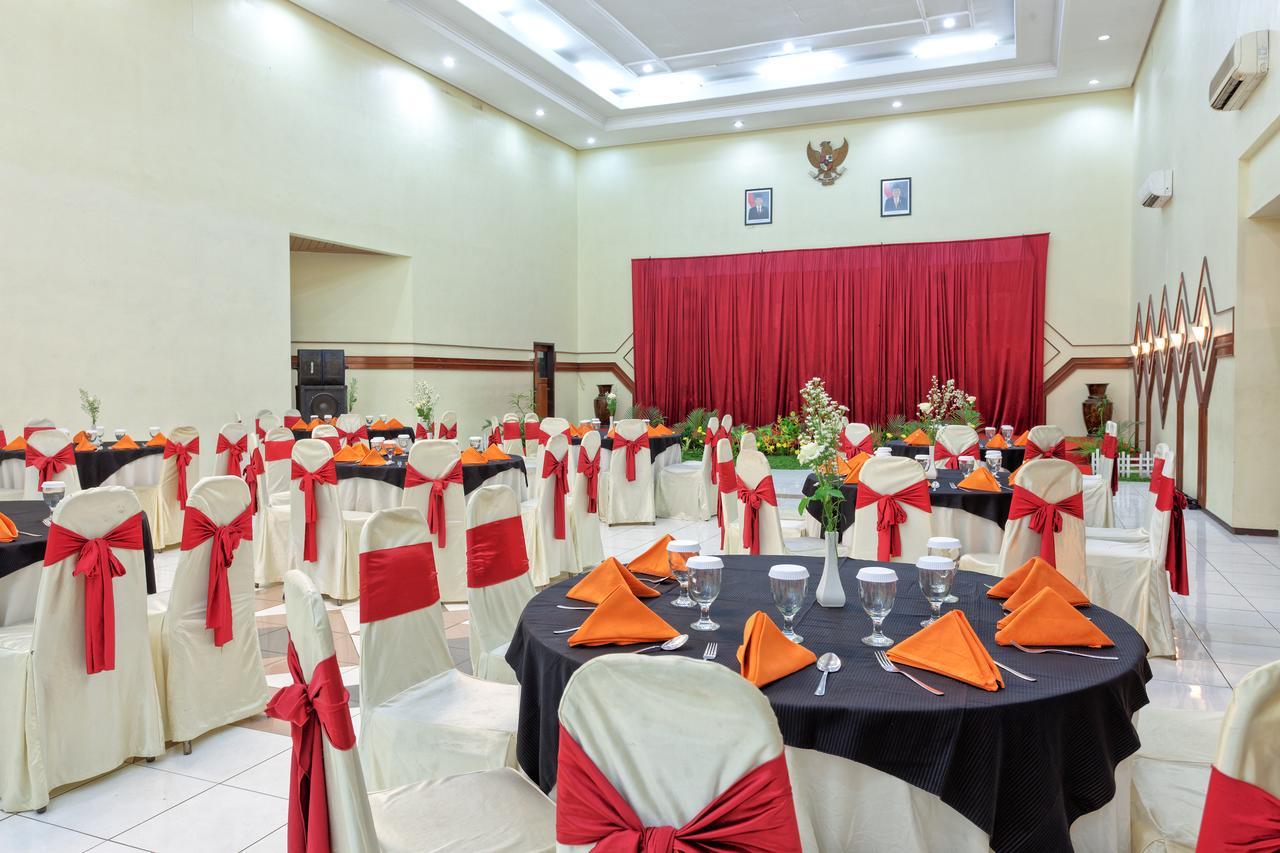 Hotel Montana Dua Malang Exterior photo